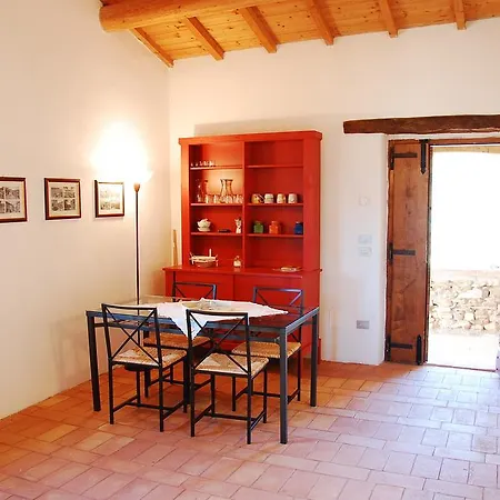 Agriturismo Podere La Serpolla Farmház *